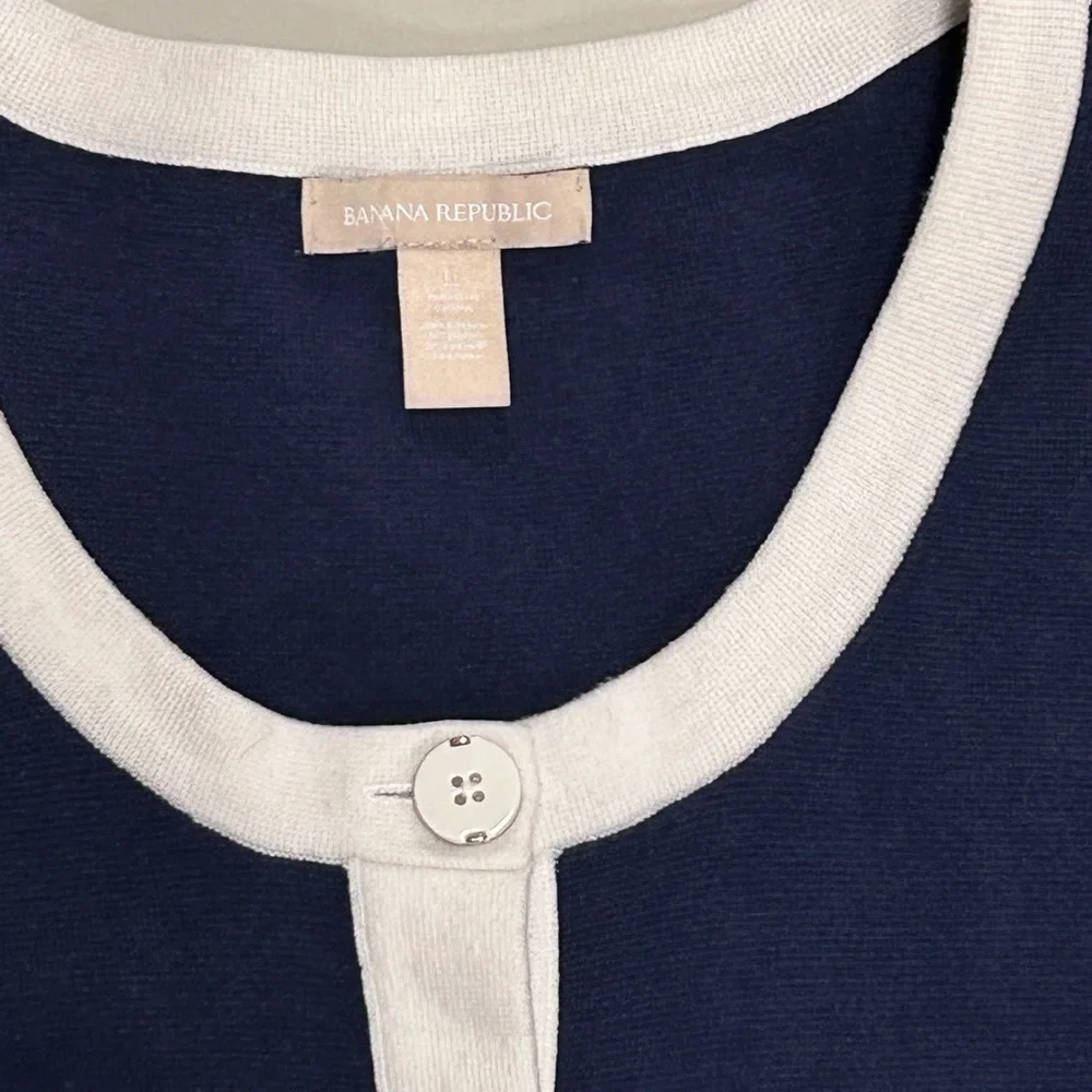 Banana Republic Navy and Cream Cardigan - Picture 4 of 6